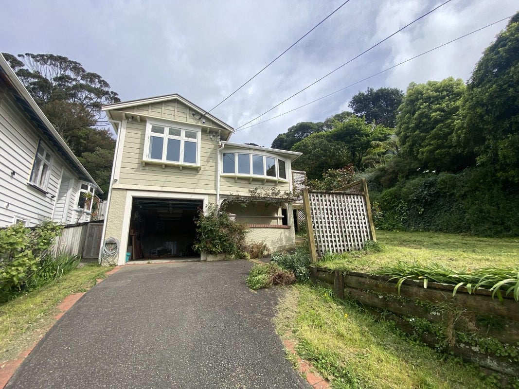 30 Rodrigo Road, Kilbirnie, Wellington - Carousel 1