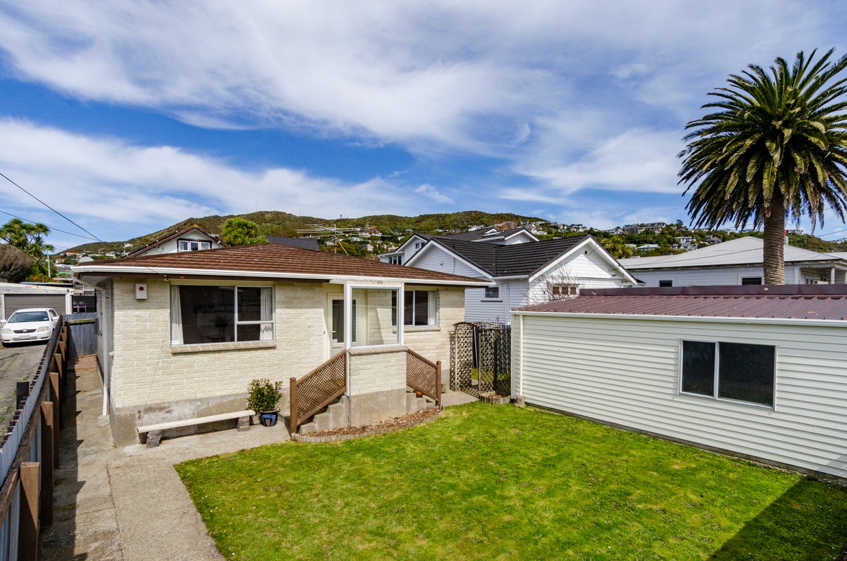 9 Lewer Street, Karori, Wellington - Carousel 1