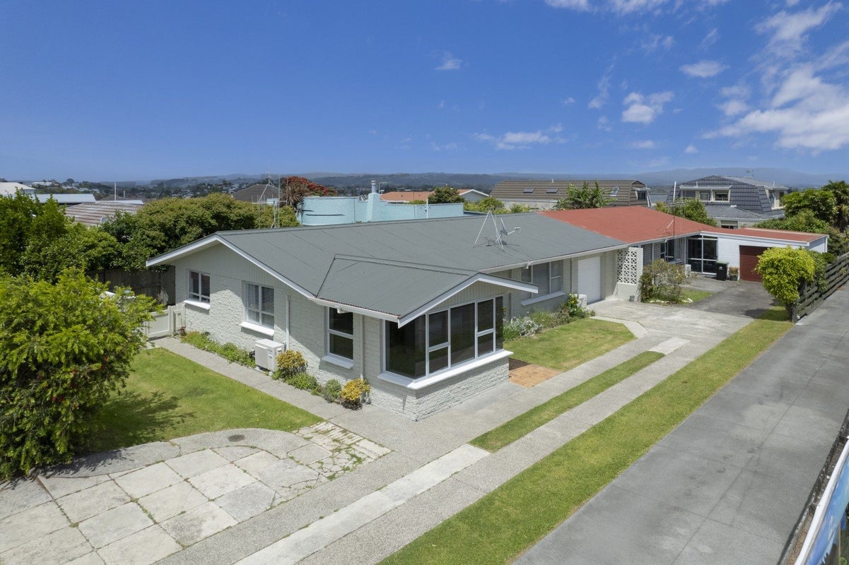 404A Otumoetai Road, Otumoetai, Tauranga - Carousel 1
