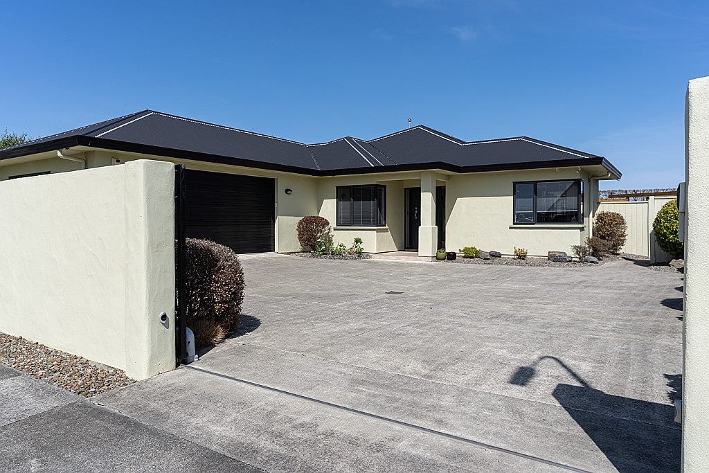 33 Washington Parade, Milson, Palmerston North - Carousel 28