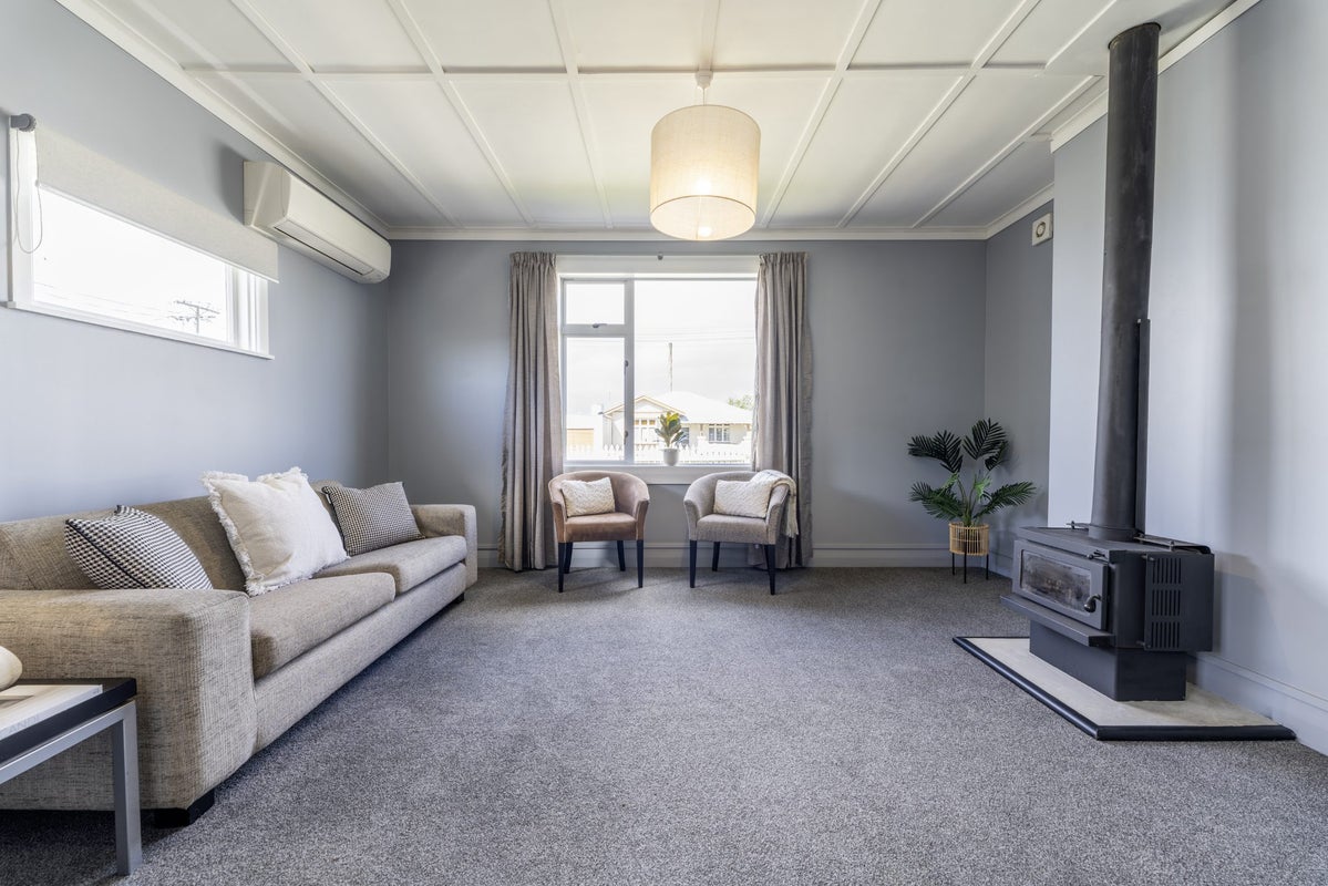12 Lynn Street, Oamaru North, Oamaru - Carousel 2