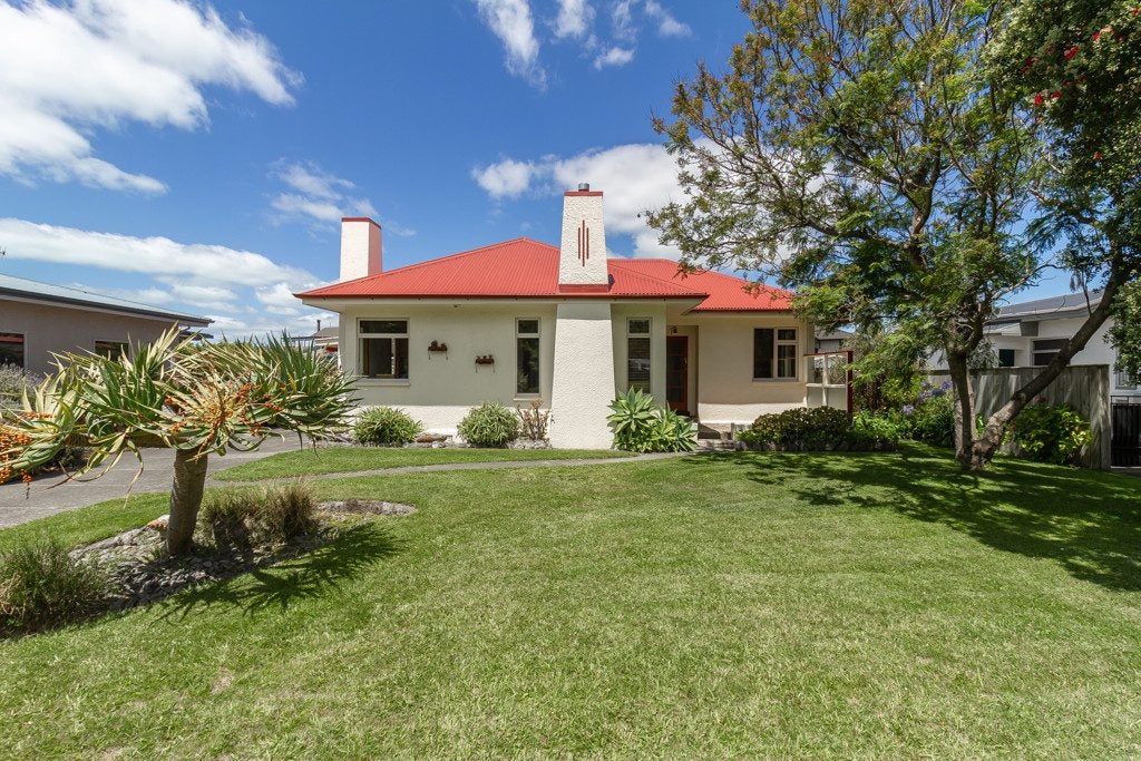 5 Douglas McLean Avenue, Marewa, Napier - Carousel 1