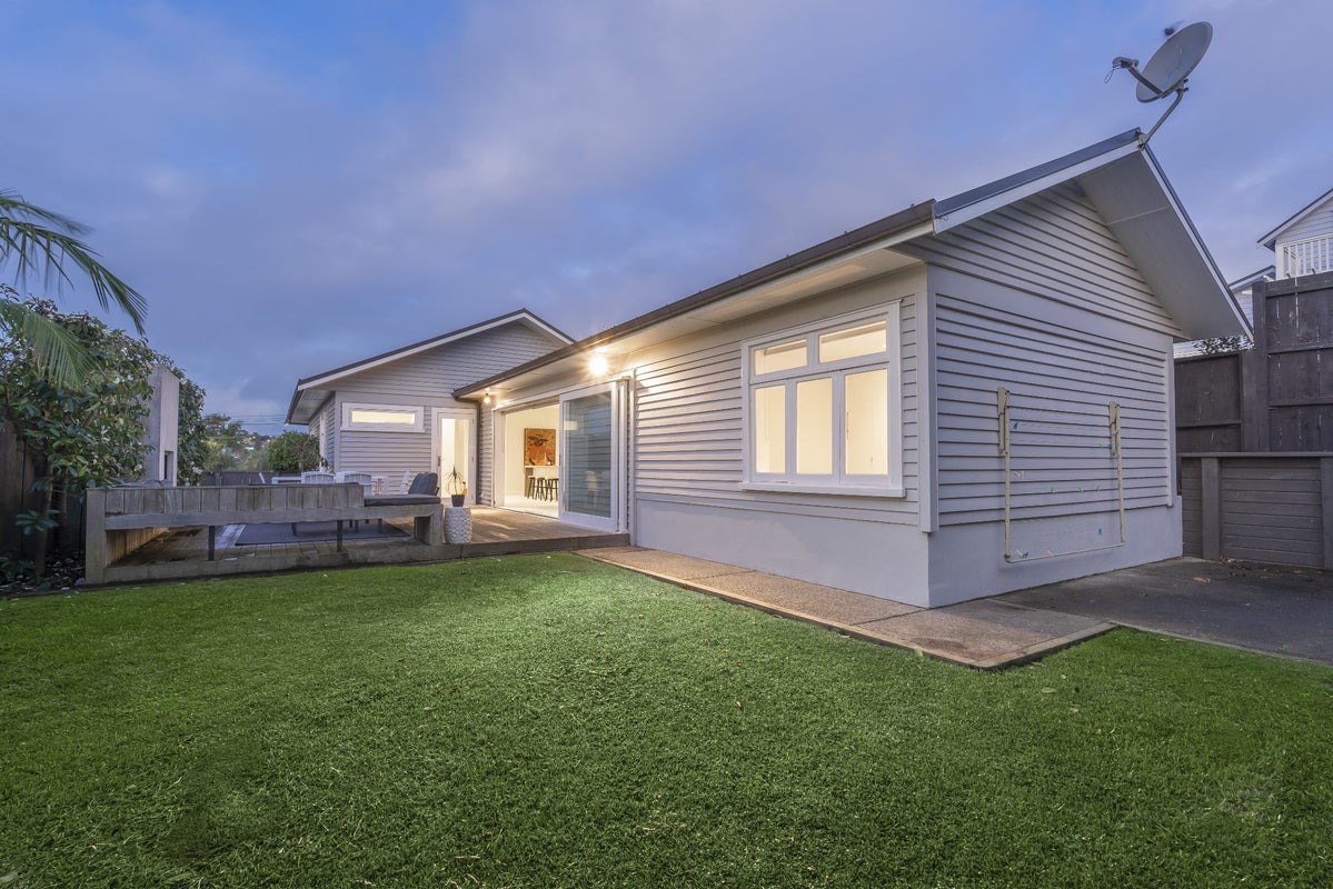 23 Fife Street, Westmere, Auckland - Carousel 2