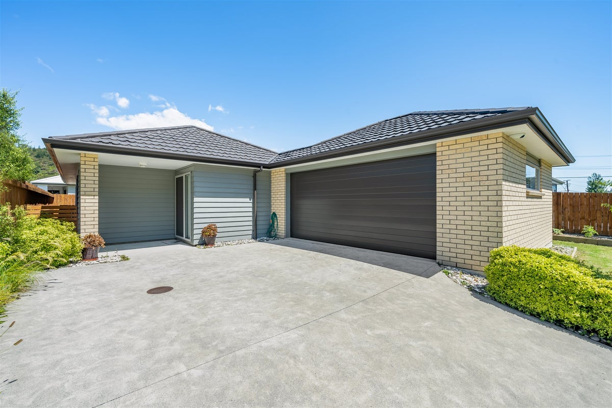 1377 High Street, Taita, Lower Hutt - Carousel 2