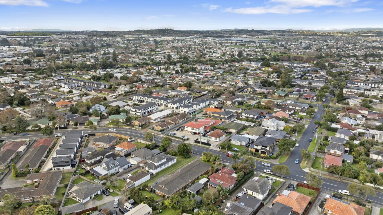 2/51 Huia Road, Papatoetoe, Auckland - Carousel 19