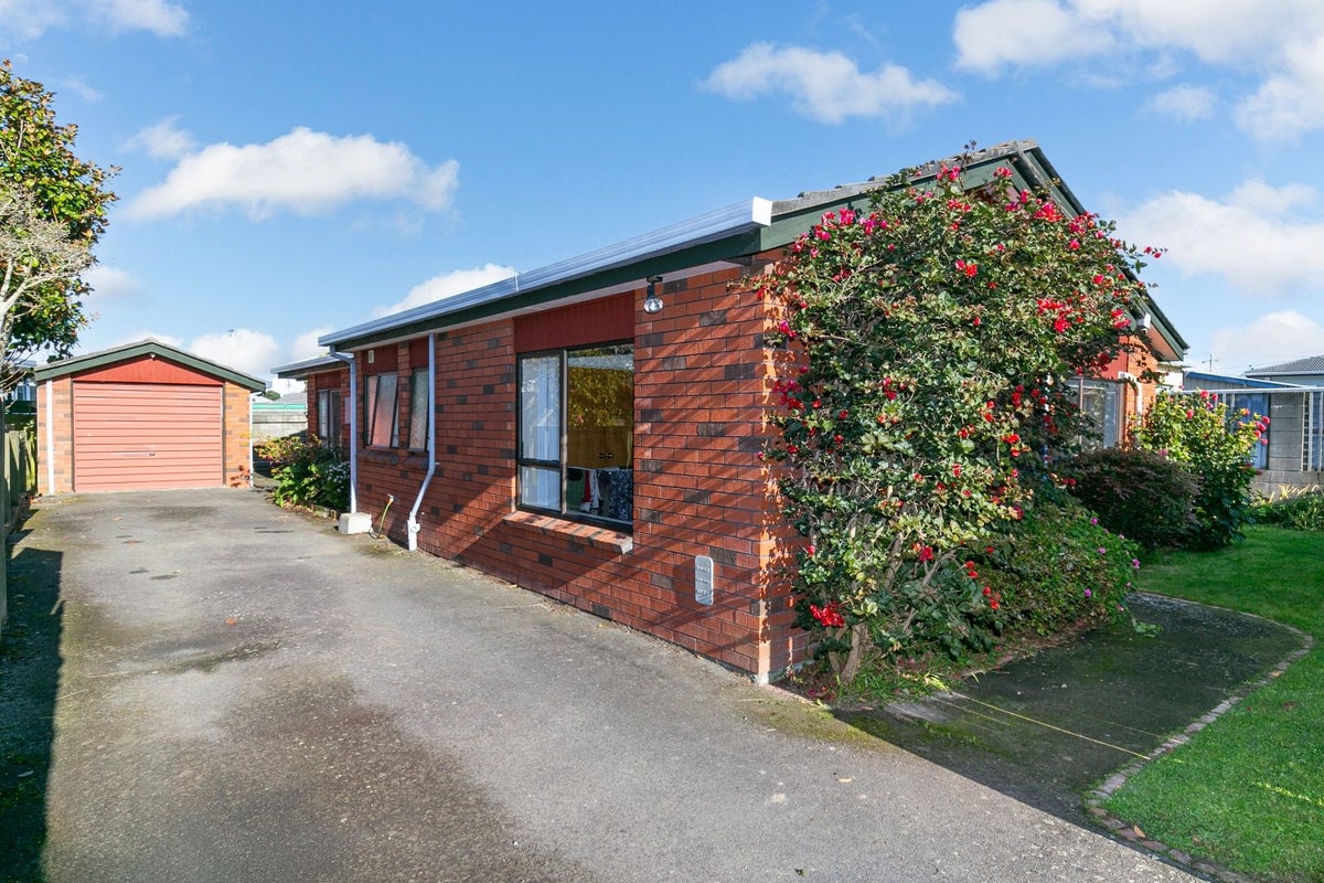 30A Trinity Avenue, Epuni, Lower Hutt - Carousel 1