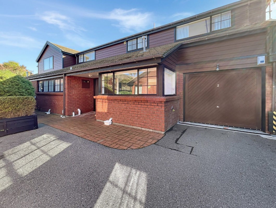 2/136 Karori Road, Karori, Wellington - Carousel 10