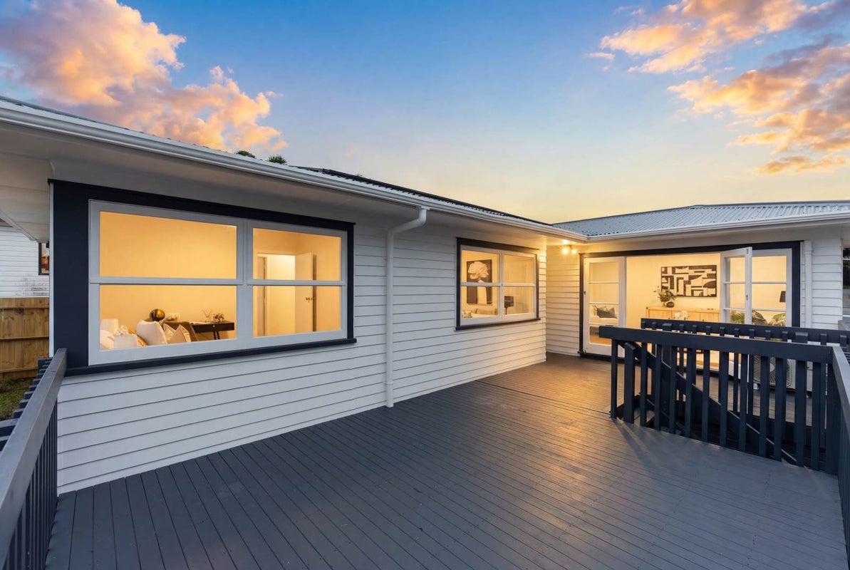9 Oteha Valley Road, Northcross, Auckland - Carousel 2