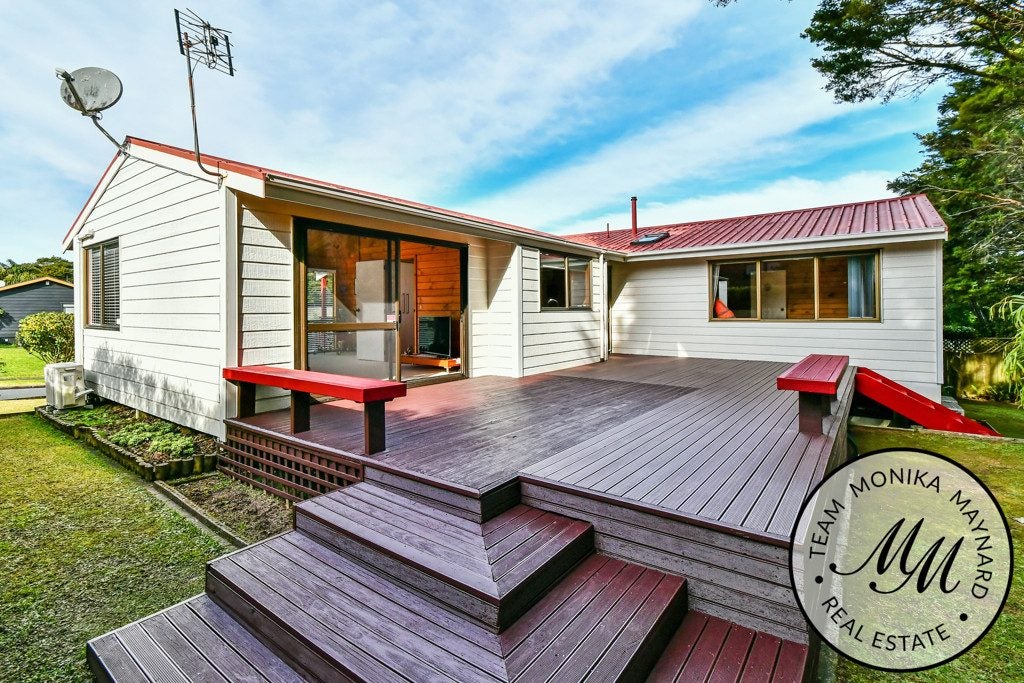 7 Hakea Place, Totara Heights, Auckland - Carousel 1