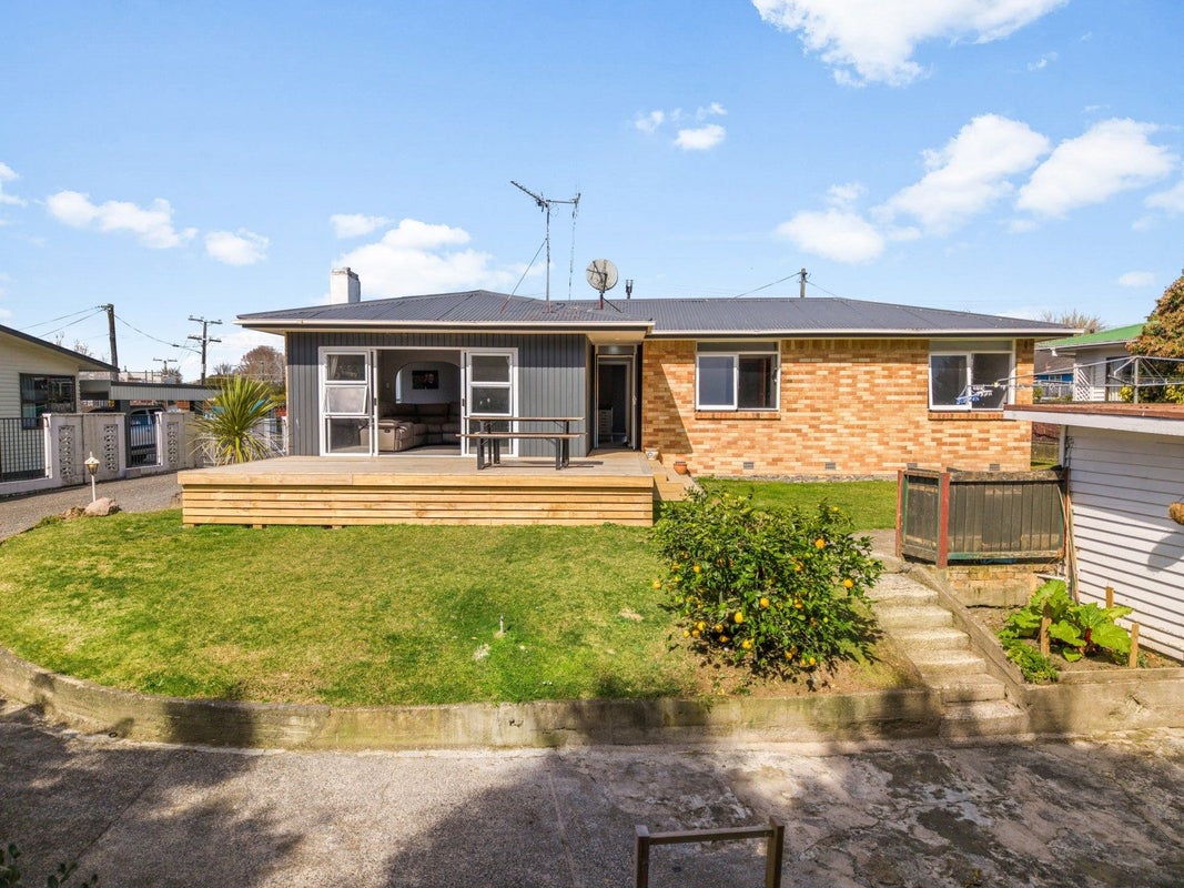 7 Charles Crescent, Putaruru - Carousel 1