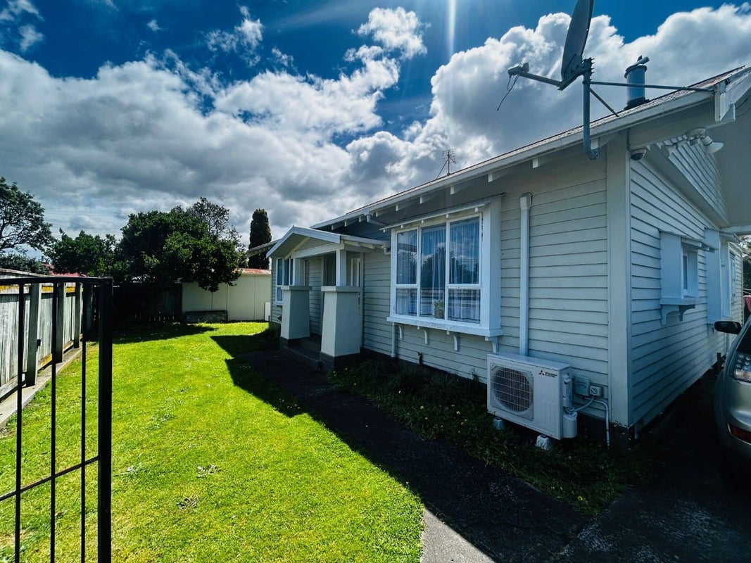 2 Moore Avenue, Tawhero, Whanganui - Carousel 1