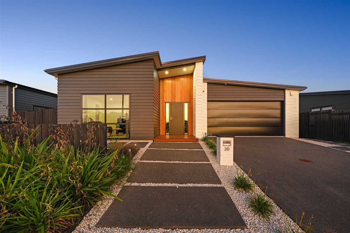 30 Athier Avenue, Chartwell, Hamilton - Carousel 1