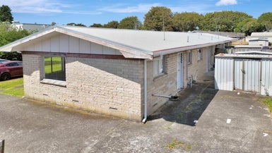 8/17 Russell Road, Manurewa, Auckland - Carousel 1