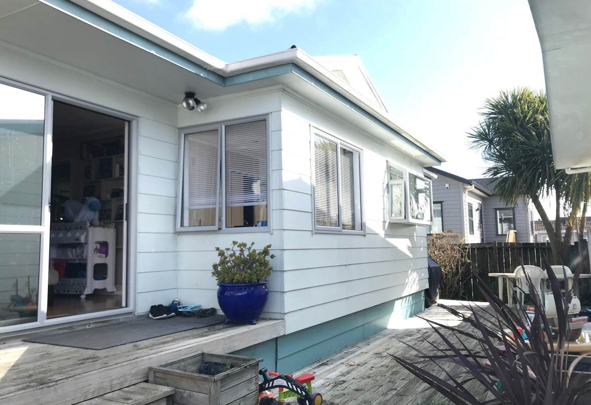 81 Sunderlands Road, Half Moon Bay, Auckland - Carousel 2
