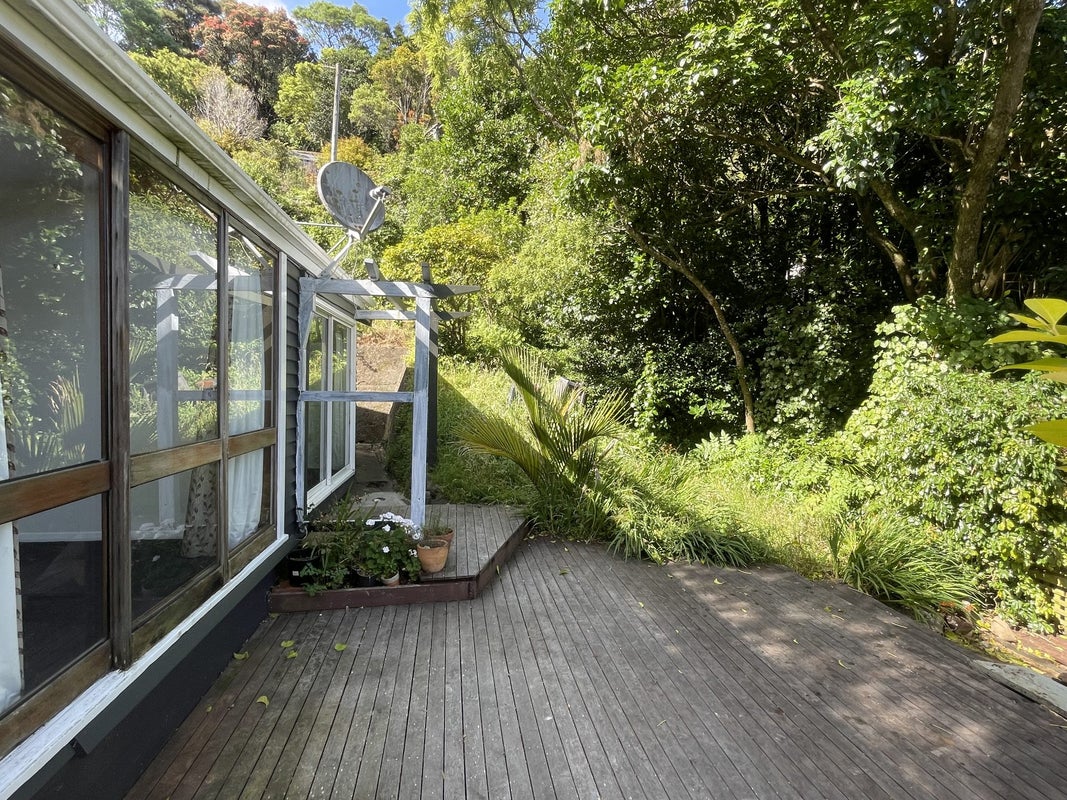 10 Korimako Road, Days Bay, Lower Hutt - Carousel 11