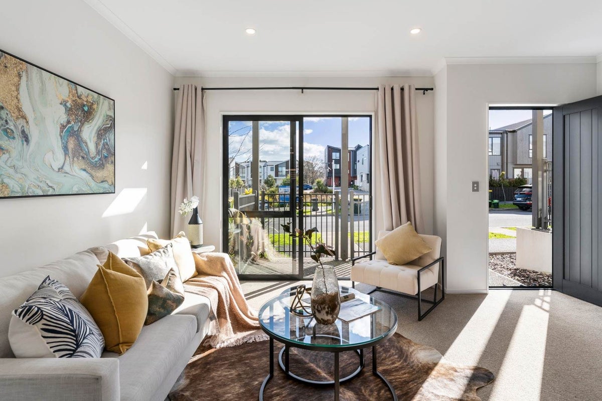 34 Mahalo Avenue, Wiri, Manukau City, Auckland - Carousel 2