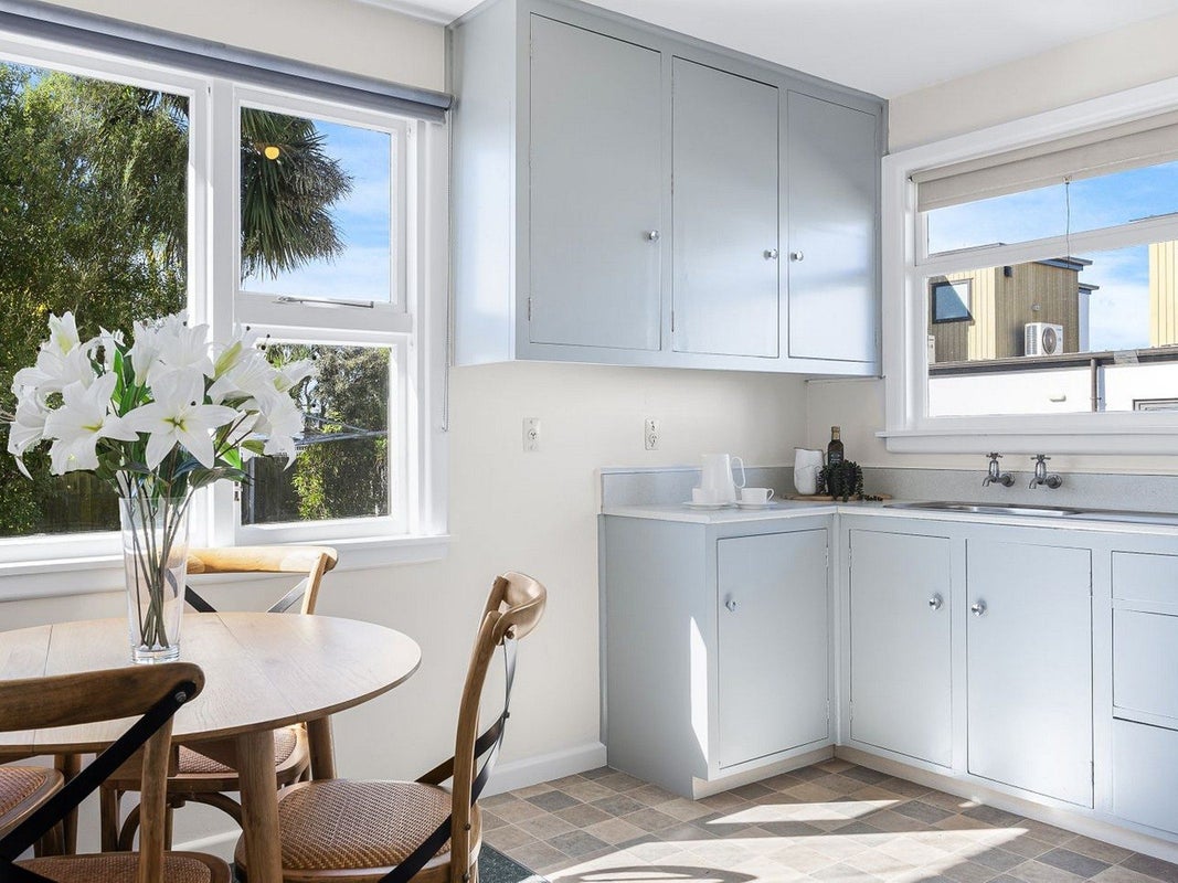 2/180 Lyttelton Street, Spreydon, Christchurch - Carousel 2