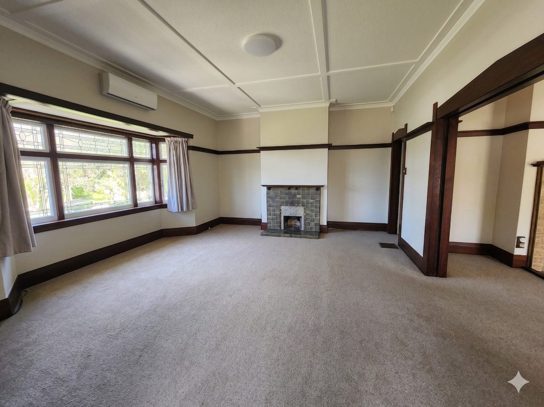 24 Maungakiekie Avenue, Greenlane, Auckland - Carousel 2