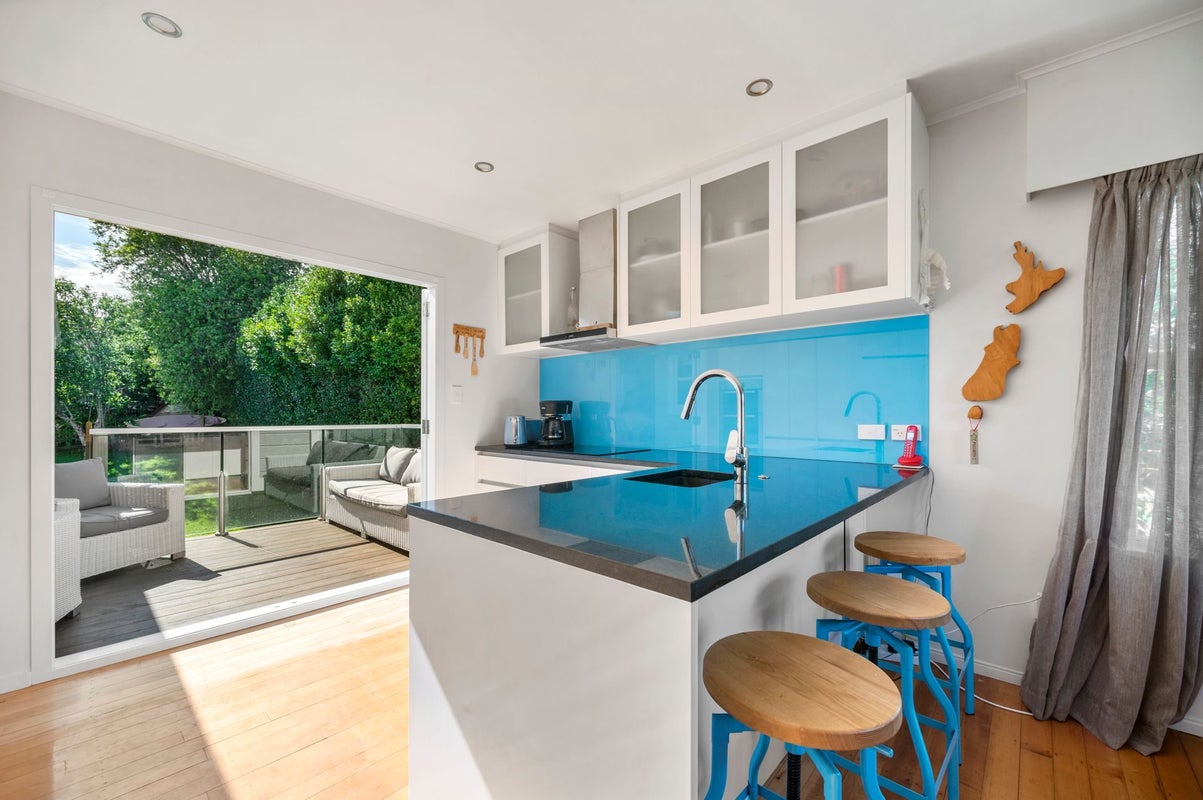 16 The Boulevard, Sunnyhills, Auckland - Carousel 10