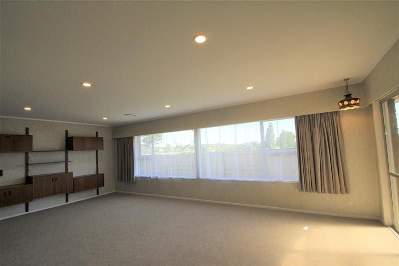 62A Gossamer Drive, Pakuranga Heights, Auckland - Carousel 2