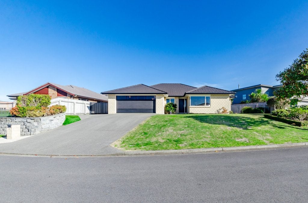 3 Patterson Lane, Raumati Beach, Paraparaumu - Carousel 1