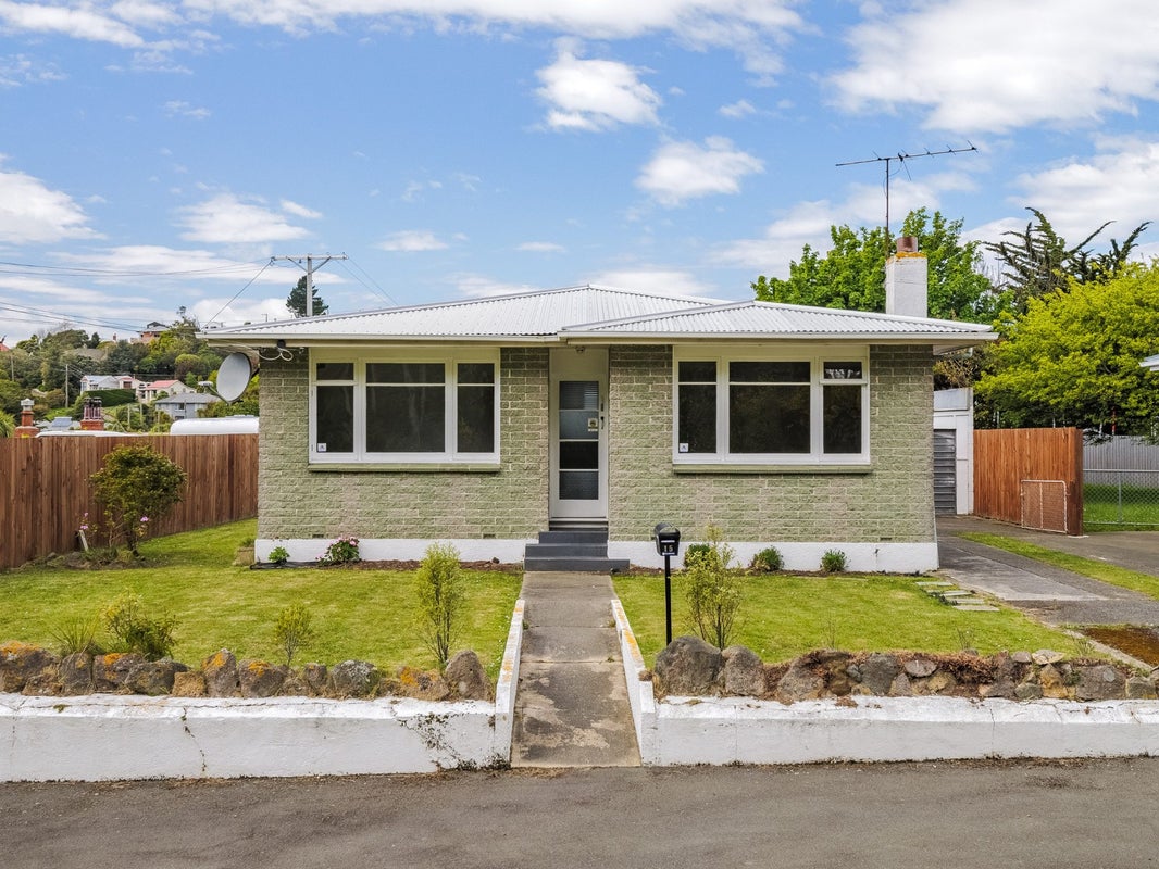 15 Ajax Road, Port Chalmers, Dunedin - Carousel 1