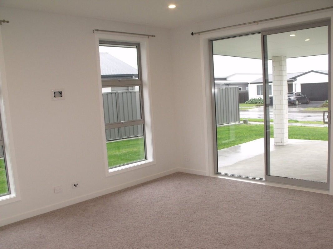 19 Ruahine Road, Poraiti, Napier - Carousel 20