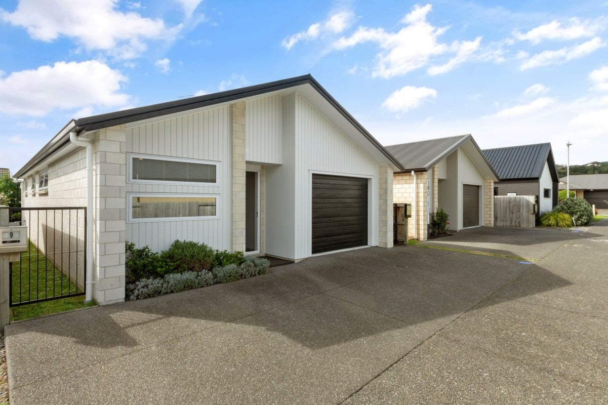 11 Capstan Close, Pyes Pa, Tauranga - Carousel 15