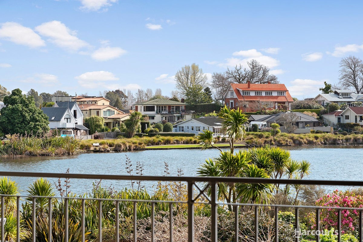 174 Pembroke Street, Hamilton Lake, Hamilton - Carousel 2