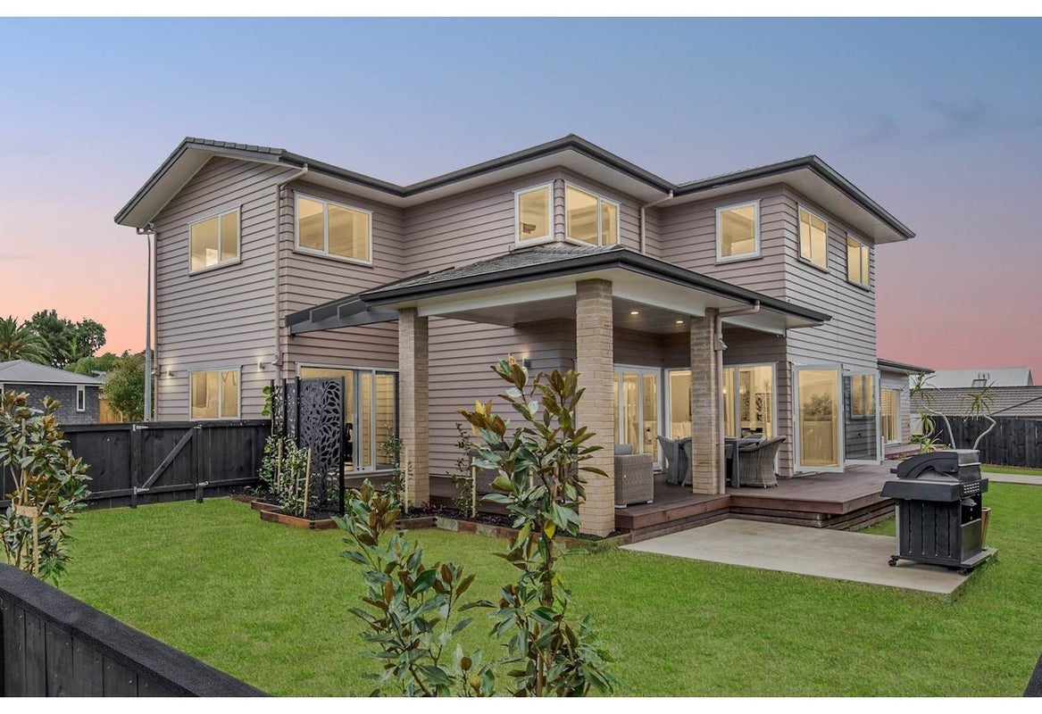 79 Seventh View Ave, Beachlands, Manukau - Carousel 1