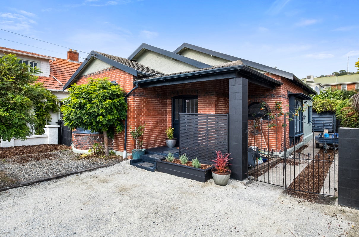8 Massey Avenue, Saint Clair, Dunedin - Carousel 1