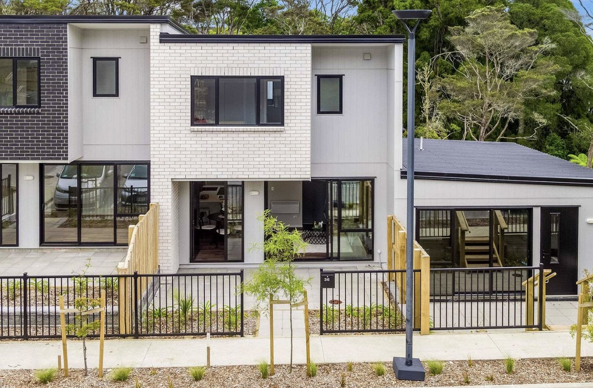 36 Tokai Place , Glen Eden, Auckland - Carousel 1