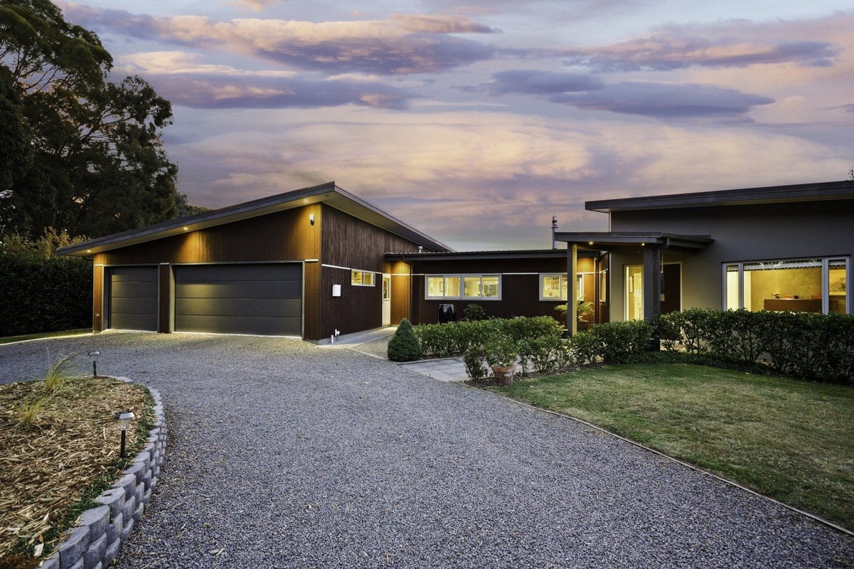 14 Spur Road, Havelock North, Havelock North - Carousel 1