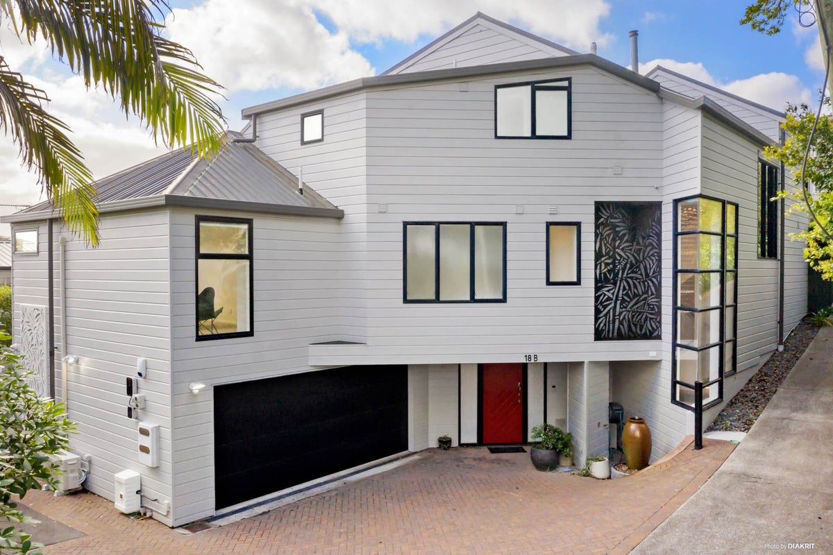 18B Bay Road, St Heliers, Auckland - Carousel 1