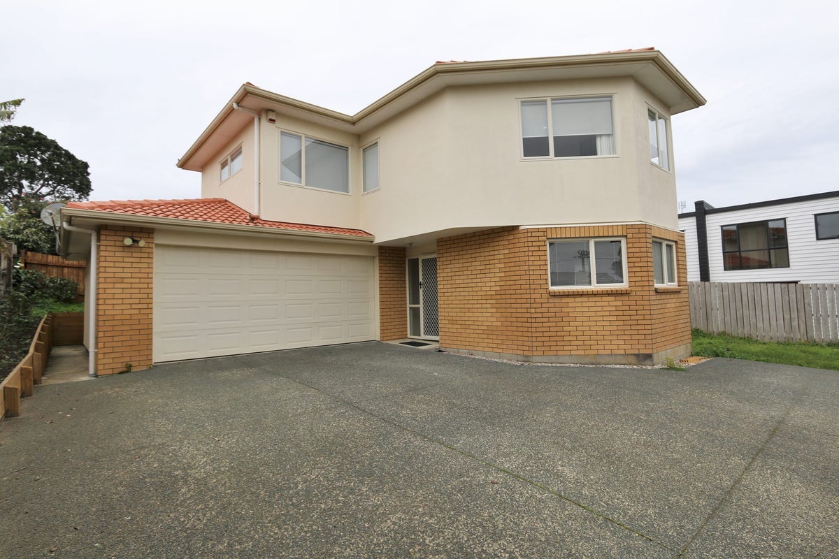 2B Penney Avenue, Mount Roskill, Auckland - Carousel 1