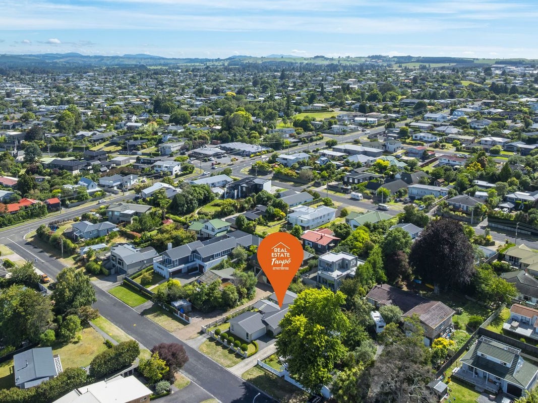 12 Kurupae Road, Hilltop, Taupo - Carousel 23