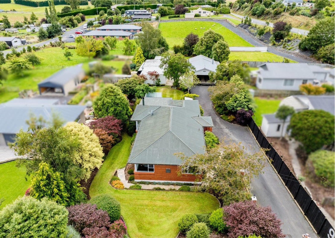 9 Grey Street, Allanton, Mosgiel - Carousel 1