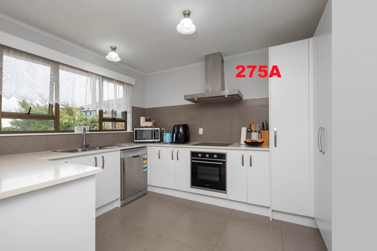 1/275 Te Atatu Road, Te Atatu South, Auckland - Carousel 2