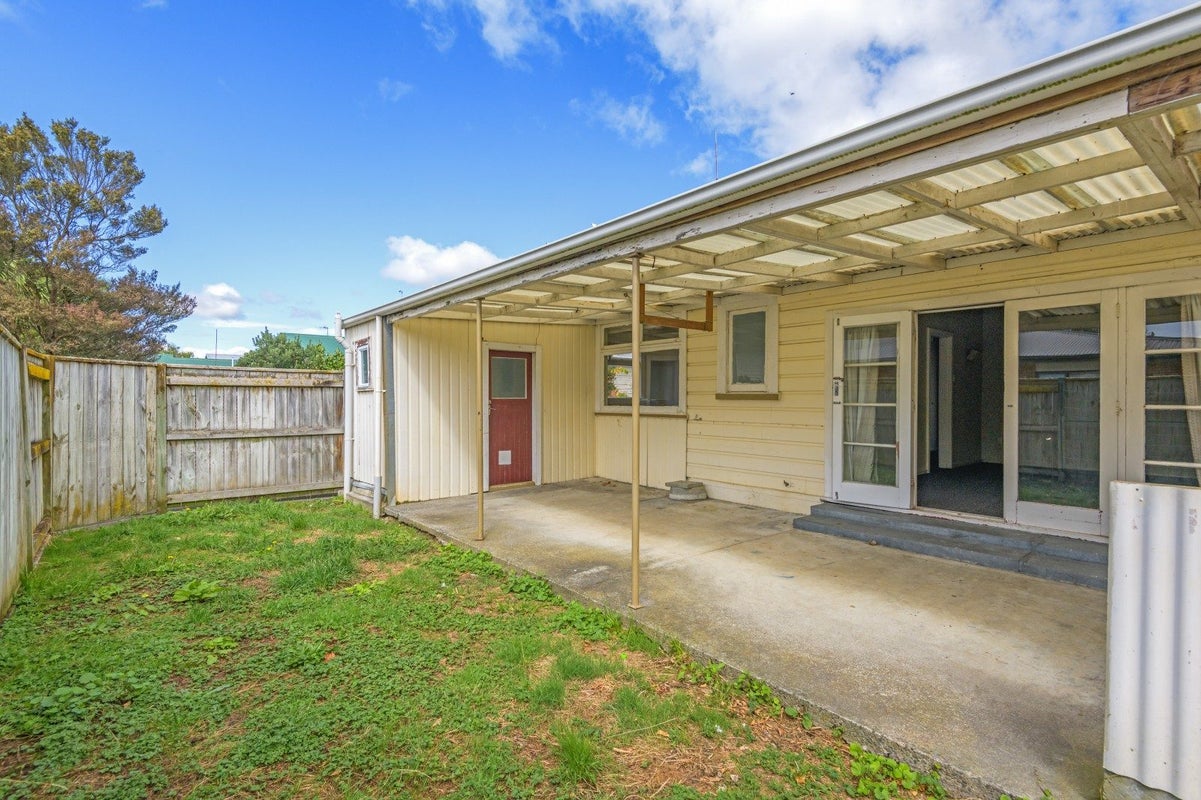 173 Botanical Road, Takaro, Palmerston North - Carousel 11