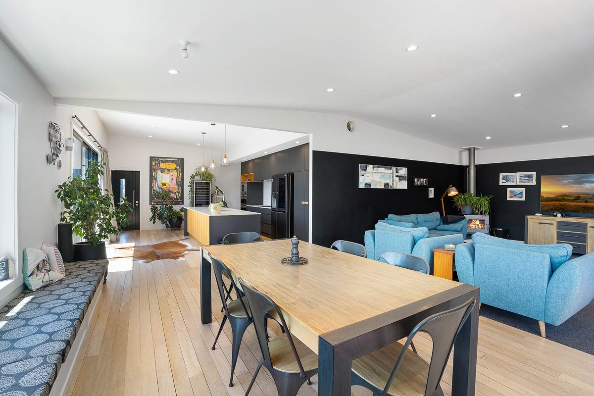 12 Broadsea Avenue, Ruby Bay, Mapua - Carousel 1