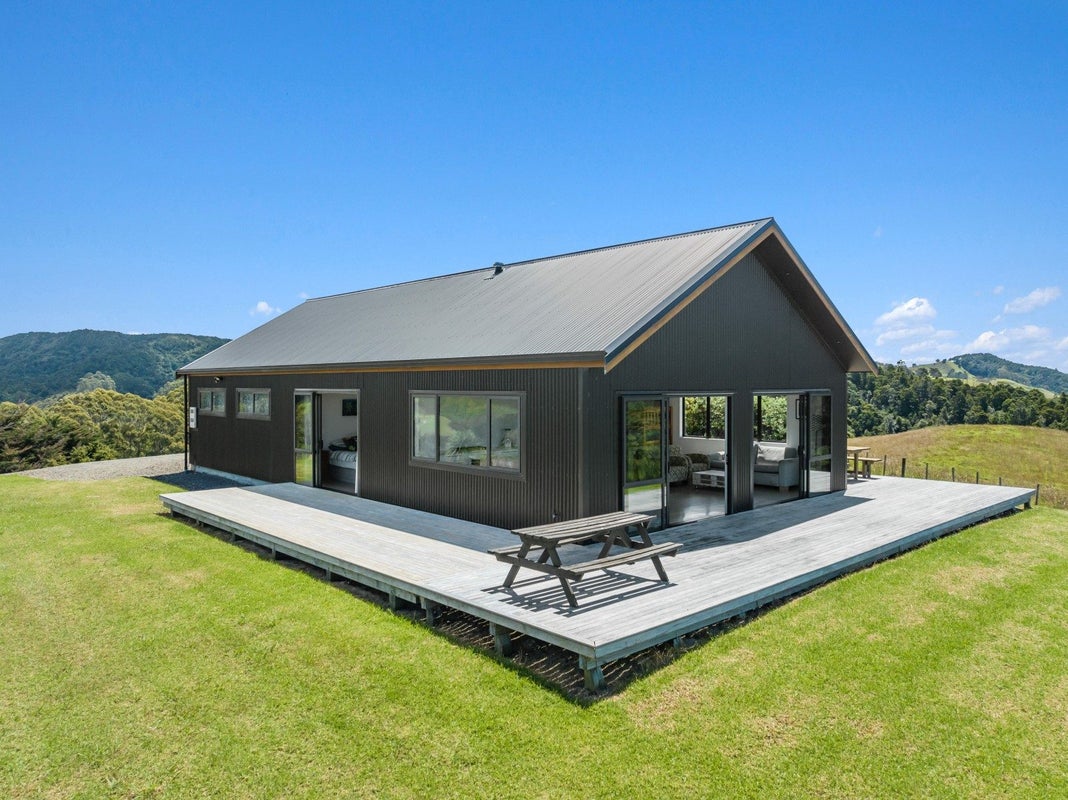 158 Clements Road, Matapouri, Whangarei - Carousel 1