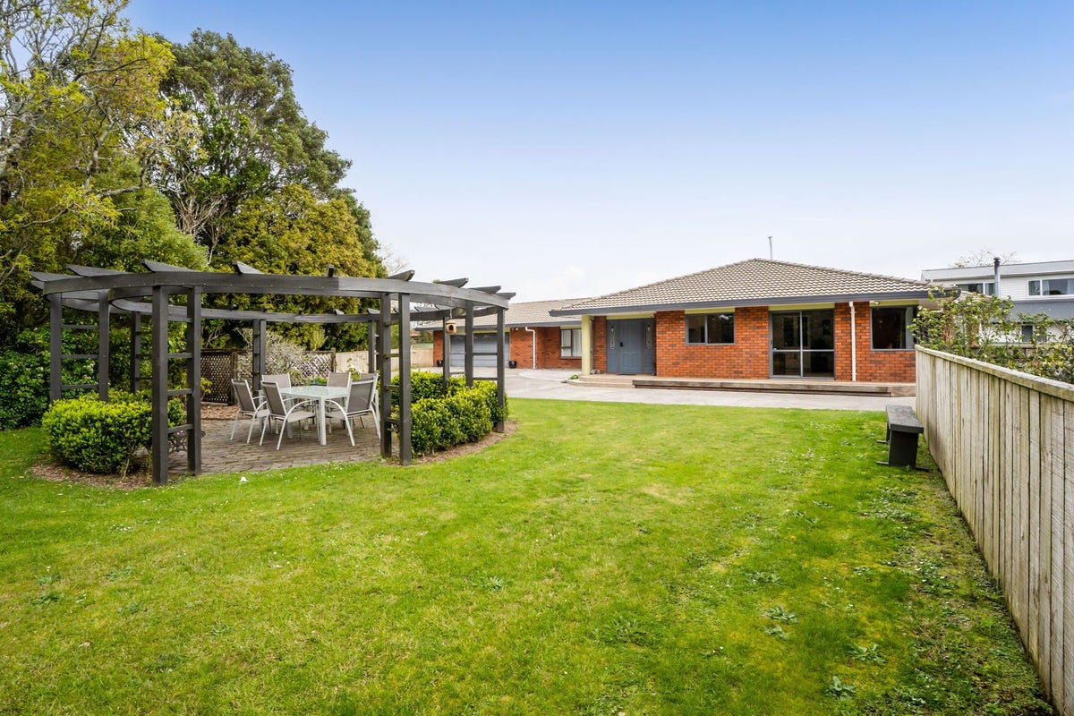 65 Rata Street, Inglewood, Inglewood - Carousel 2
