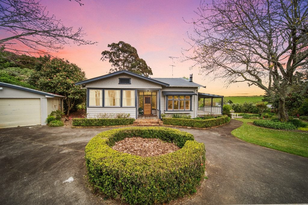 42C Needham Road, Drury - Carousel 1