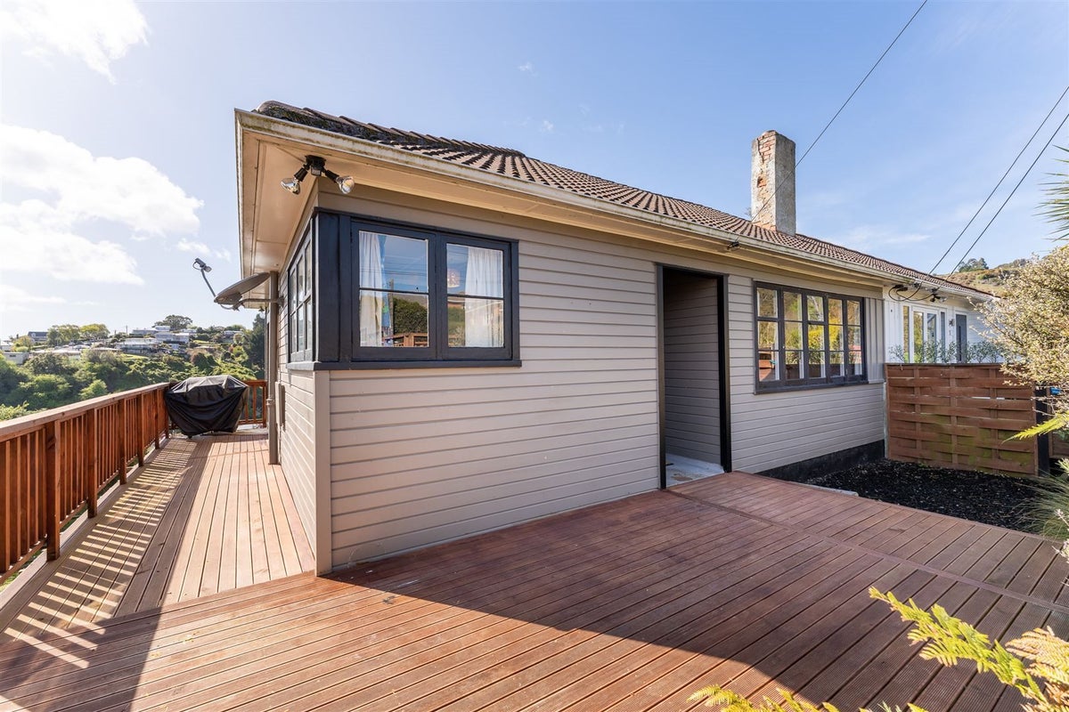 26 Edinburgh Street, Green Island, Dunedin - Carousel 1