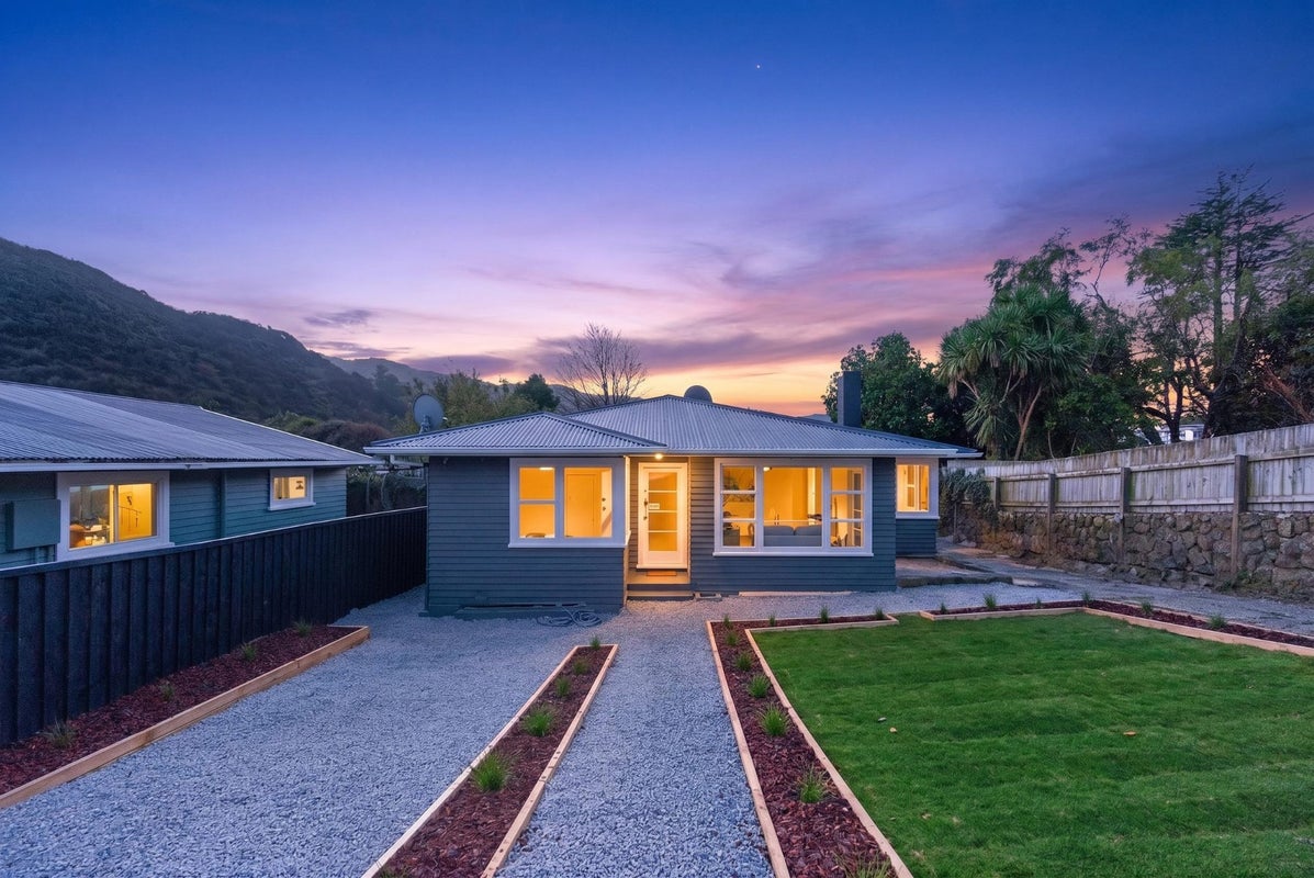 12 Parenga Street, Wainuiomata, Lower Hutt - Carousel 2