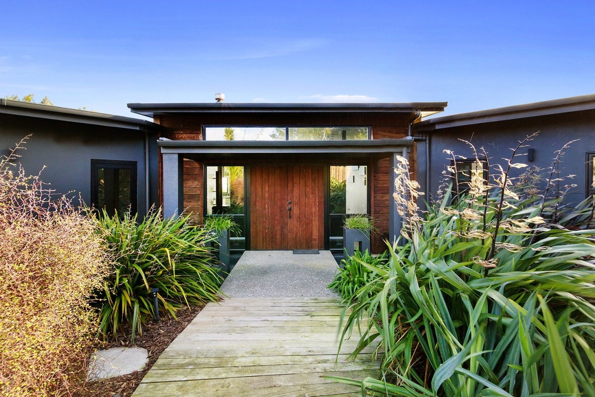 136 Anlaby Road, Nikau Valley, Paraparaumu - Carousel 2