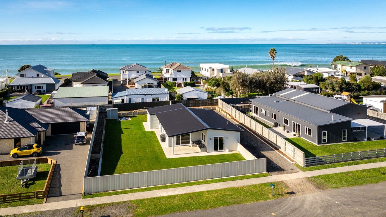 23 Pohutukawa Drive, Eskdale, Napier - Carousel 22