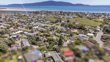 24 Campion Road, Waikanae Beach, Waikanae - Carousel 1