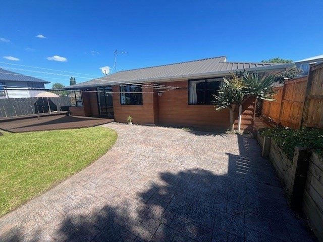 88 Union Road, Howick, Auckland - Carousel 1