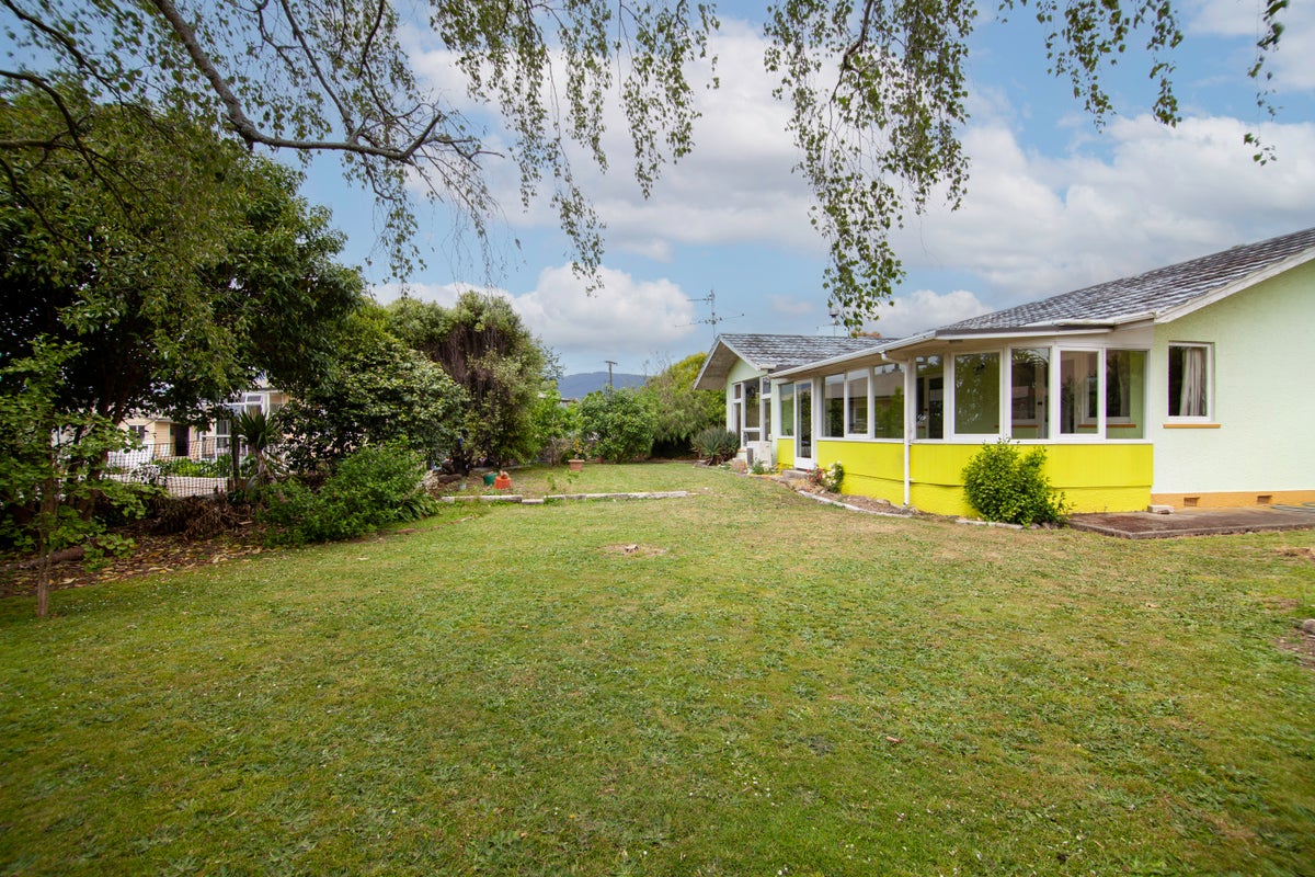 18B Lammas Street, Richmond - Carousel 2